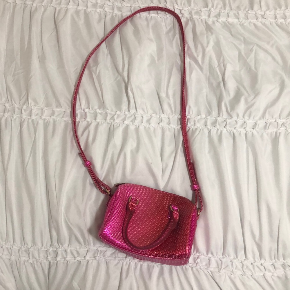 🔥🔥Hot pink body strap purse🔥🔥